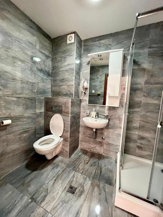 Z Apartment بودغوريتْسا المظهر الخارجي الصورة